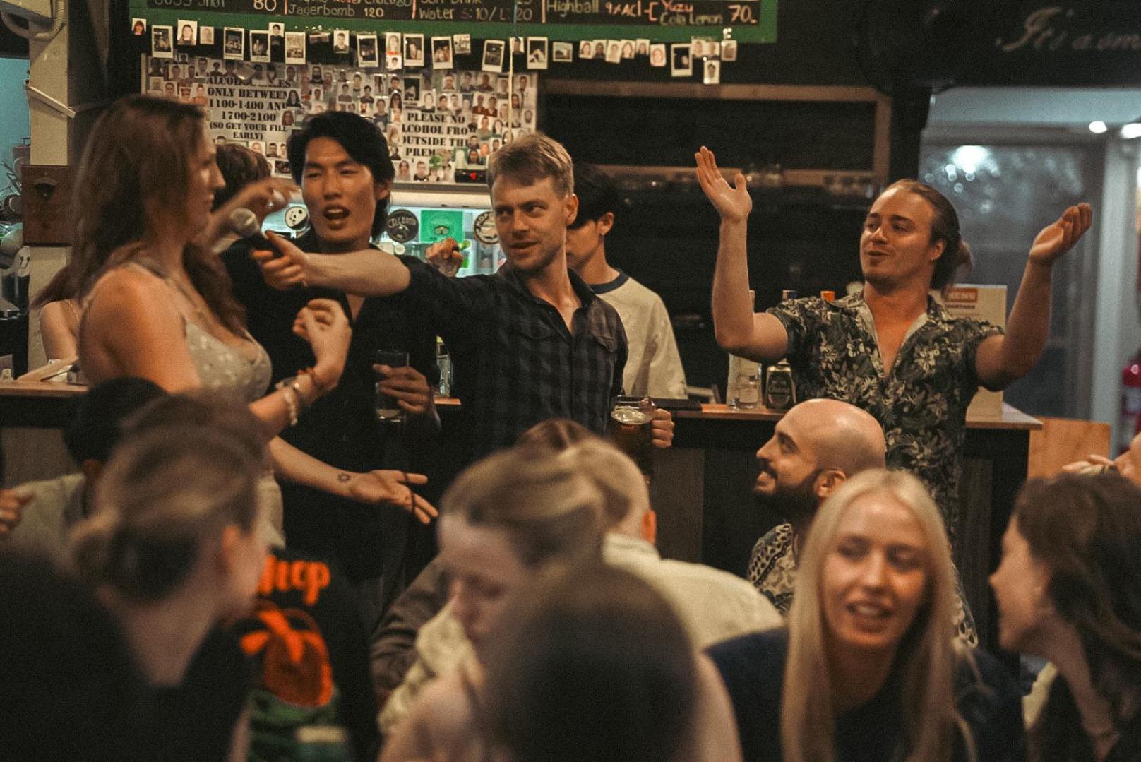 Stamps Backpackers Vandrarhem Chiang Mai Exteriör bild