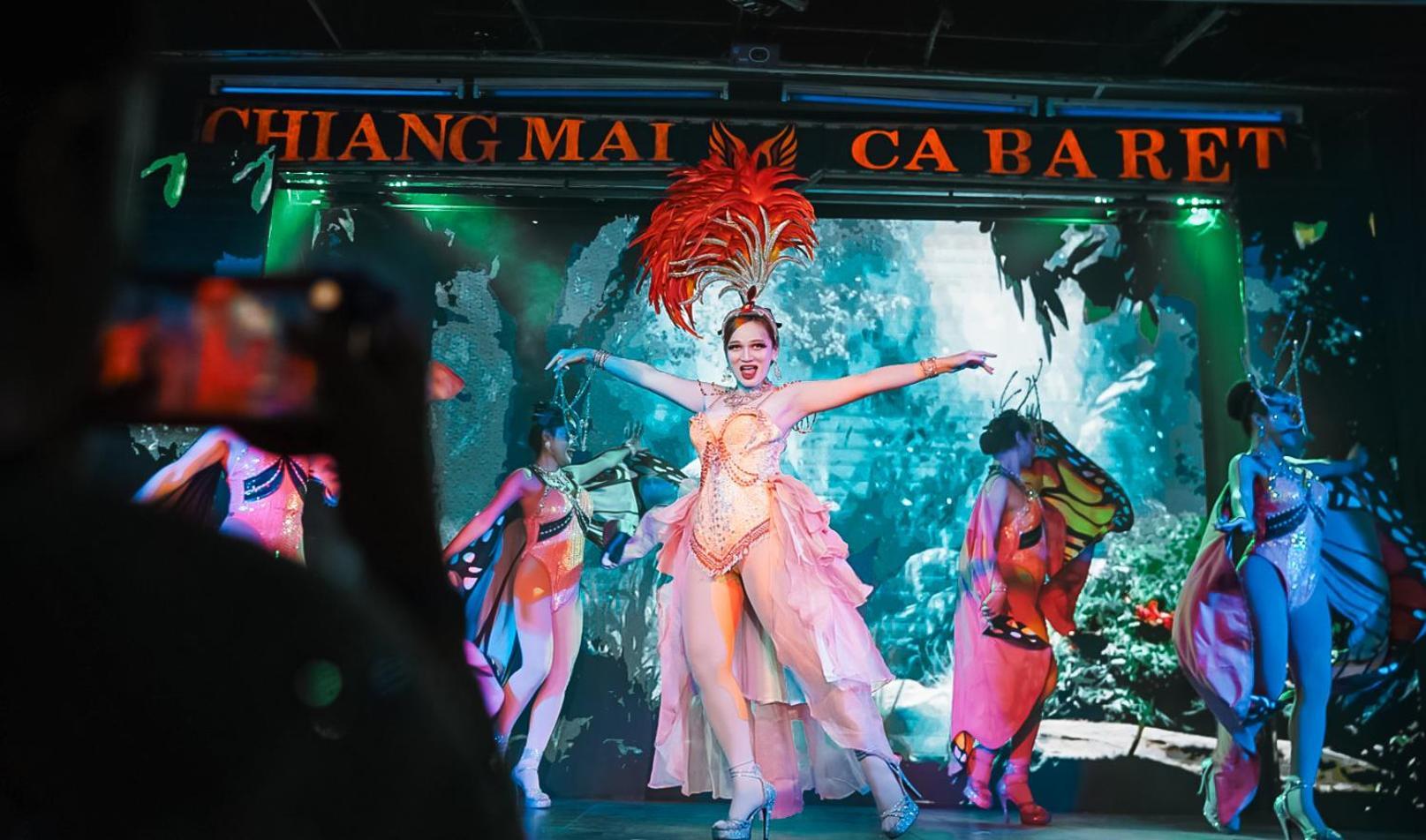 Stamps Backpackers Vandrarhem Chiang Mai Exteriör bild
